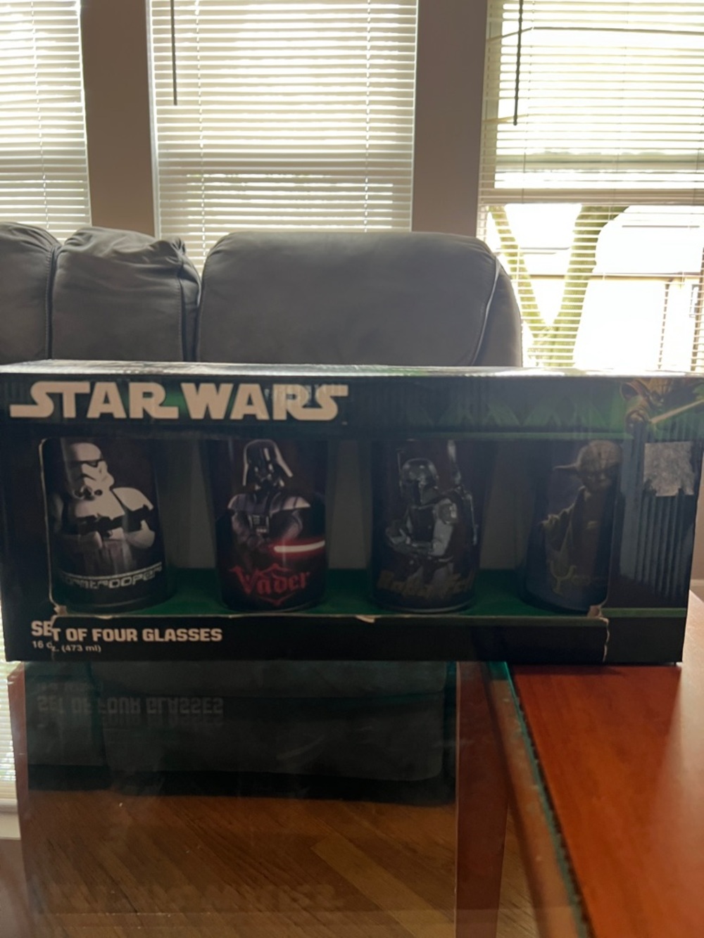 Star Wars Glasses Set with Black and Green Artwork